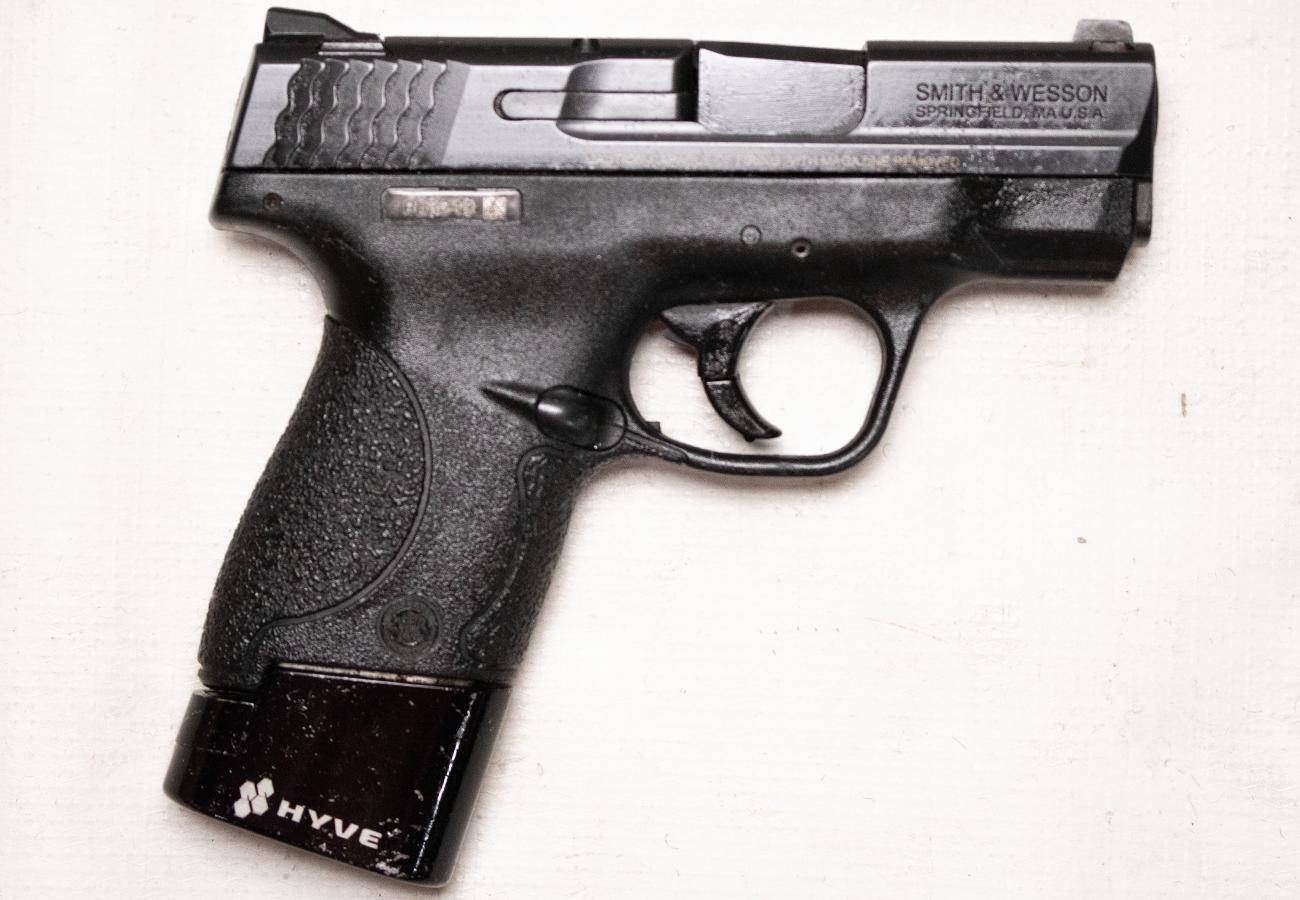 SMITH AND WESSON M&P9 Shield  9mm Police Trade-In Semi-Auto Pistol with Hyve Magazine Extension